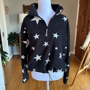 Derek Heart Black and White Star Pullover Size M
